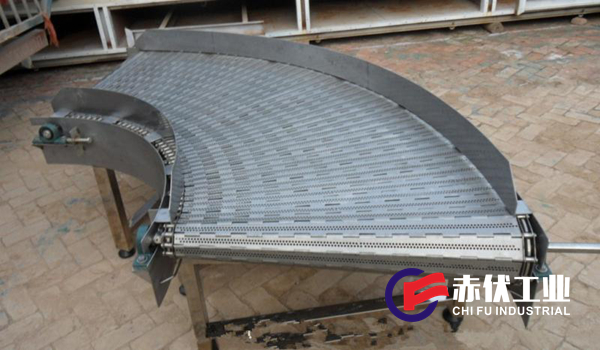 鏈板式轉(zhuǎn)彎?rùn)C(jī)(圖1)